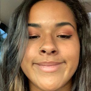 Meet your Posher, Logan